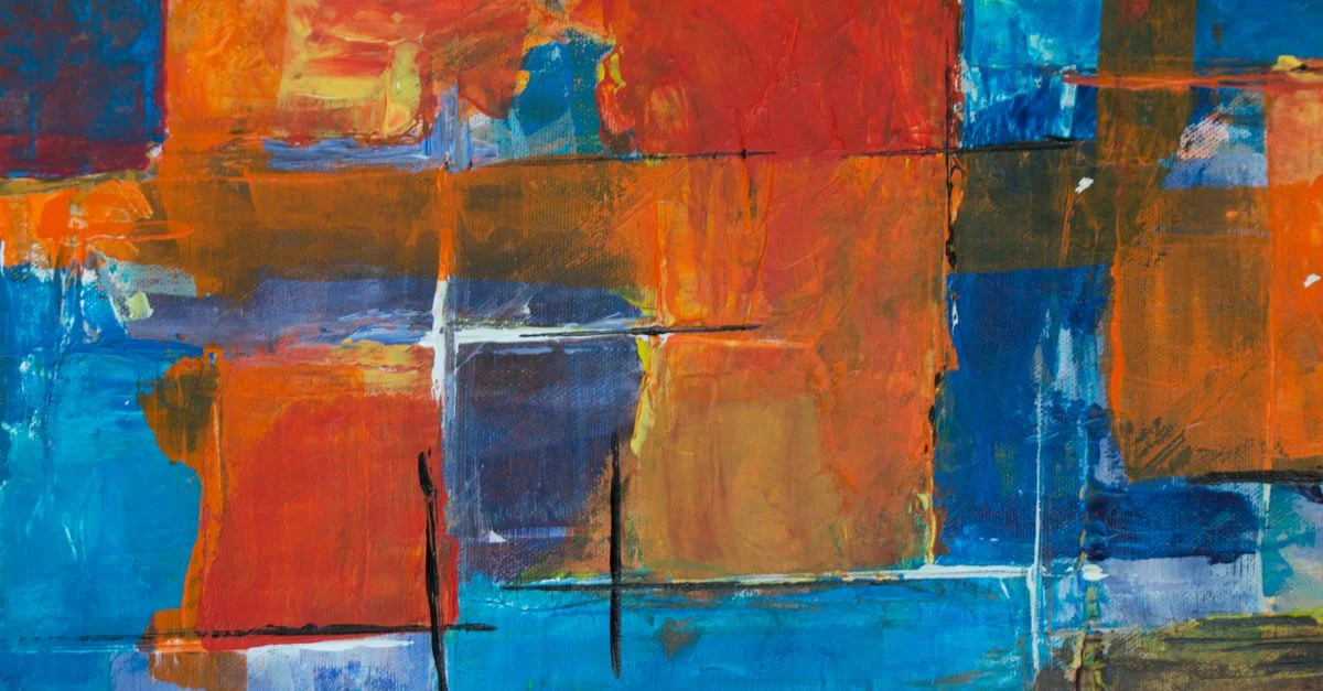 Une peinture abstraite colorée avec des tons vibrants de bleu et d'orange en acrylique.